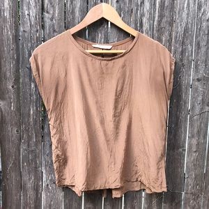 Elizabeth Suzann Josephine Vented Shell